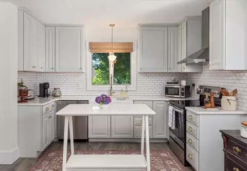 Kitchen - 44 Arnold St, Methuen, MA 01844 photo 3 of 7