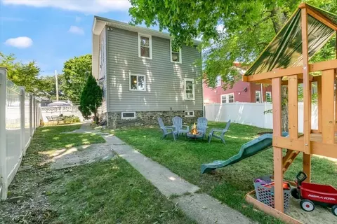 Exterior - 44 Arnold St, Methuen, MA 01844 photo 5 of 6