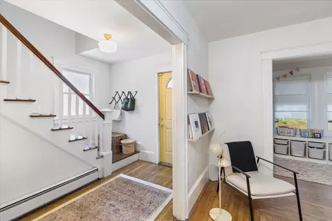 Entry Way - 44 Arnold St, Methuen, MA 01844 photo 2 of 4