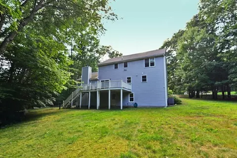 Exterior - 1 Chapin Ct, Mendon, MA 01756 photo 2 of 6