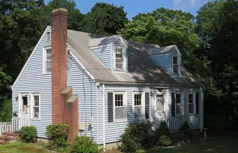 Exterior - 148 Carpenter Rd, Walpole, MA 02081 photo 2 of 3