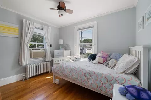 Bedroom - 10 Parkview Rd, Reading, MA 01867 photo 5 of 6