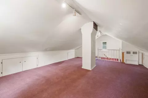 Bedroom - 10 Parkview Rd, Reading, MA 01867 photo 6 of 6