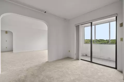 1731 Beacon St #706, Brookline, MA 02445 photo 12