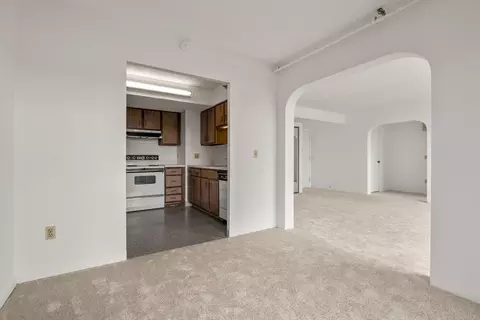 1731 Beacon St #706, Brookline, MA 02445 photo 15