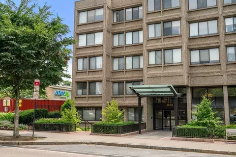 1731 Beacon St #706, Brookline, MA 02445 photo 4
