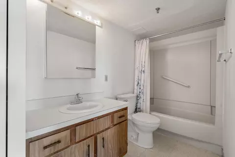 1731 Beacon St #706, Brookline, MA 02445 photo 10