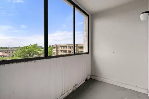 1731 Beacon St #706, Brookline, MA 02445 photo 20