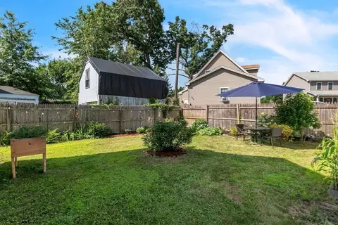 92 Wayne St, Springfield, MA 01118 photo 37