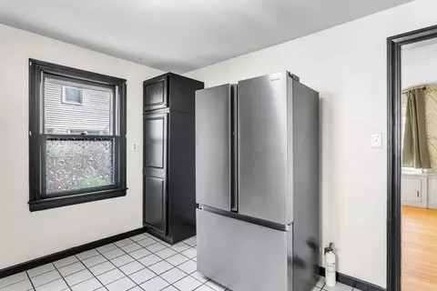 92 Wayne St, Springfield, MA 01118 photo 14