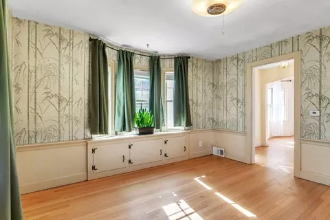 92 Wayne St, Springfield, MA 01118 photo 10