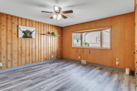 92 Wayne St, Springfield, MA 01118 photo 17