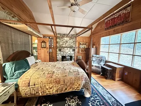 Bedroom - 7 Burt Rd, Westhampton, MA 01027 photo 4 of 6