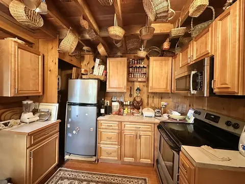 Kitchen - 7 Burt Rd, Westhampton, MA 01027 photo 1 of 5