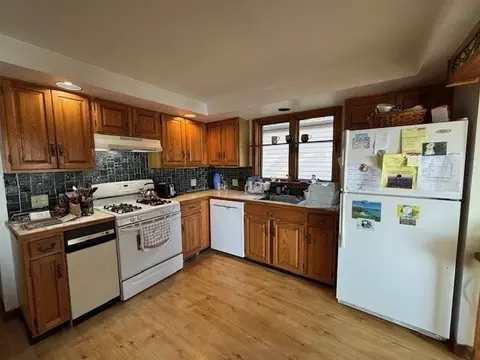 122 Scadding St, Taunton, MA 02780 photo 6