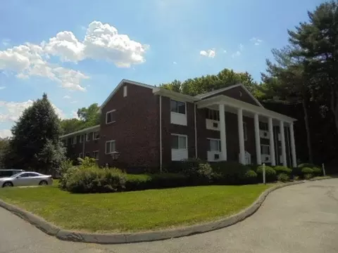 72 Barrett St #311, Northampton, MA 01060