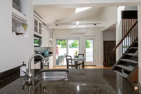 779 Highland, Needham, MA 02494 photo 12