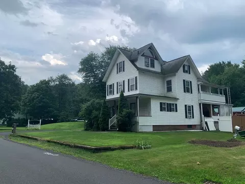 795 River Rd, Deerfield, MA 01342