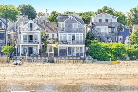 153 Commercial St #6, Provincetown, MA 02657