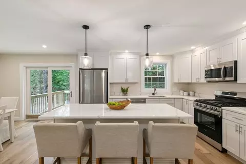 138 Edgewood Ave #138, Methuen, MA 01844