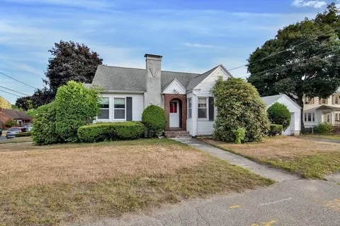 199 East St, Methuen, MA 01844