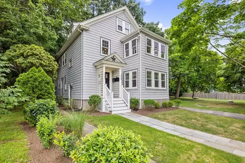 324 Newtonville Ave #324, Newton, MA 02460
