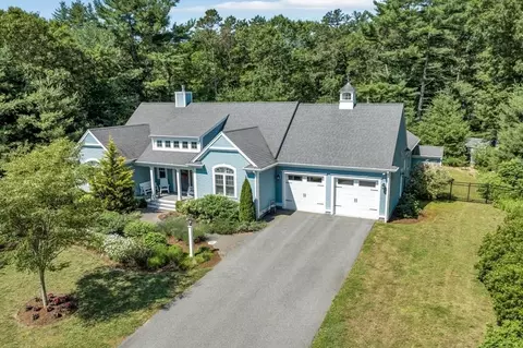 15 Camden Ln, Mashpee, MA 02649