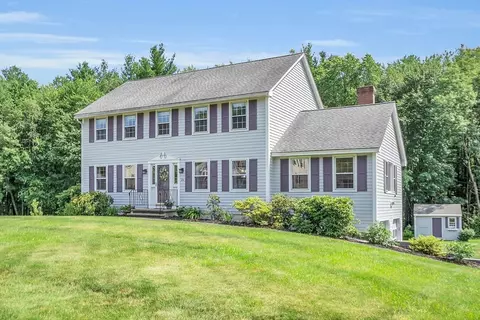 26 Shedd Ln, Chelmsford, MA 01824