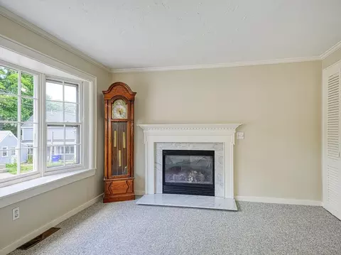 6 Spring Ln, Maynard, MA 01754 photo 3