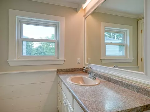 6 Spring Ln, Maynard, MA 01754 photo 11
