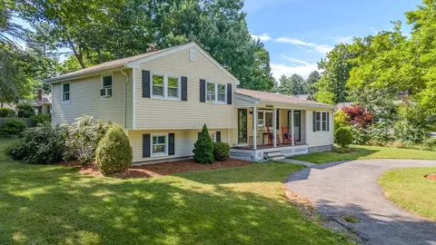 13 Ben Pl, Billerica, MA 01821