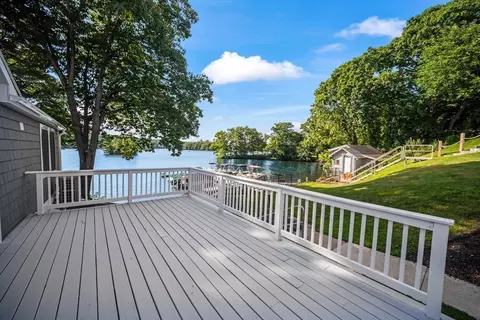 36 Canna Dr, Shrewsbury, MA 01545