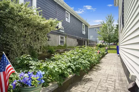 31 Sachem, Fall River, MA 02724 photo 3