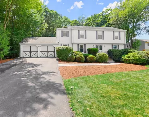 125 Oak Hill Dr, Sharon, MA 02067