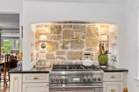 562 Forest St, Marshfield, MA 02050 photo 6
