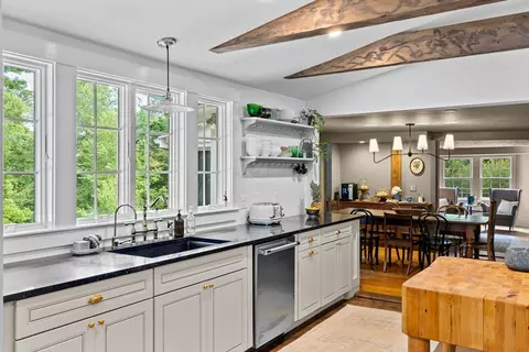 562 Forest St, Marshfield, MA 02050 photo 9