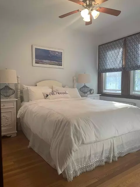 Bedroom - 42 Massasoit Ave, Hull, MA 02045 photo 3 of 4