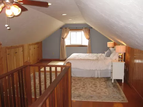Bedroom - 42 Massasoit Ave, Hull, MA 02045 photo 4 of 4