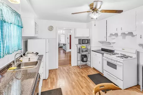 Kitchen - 44 Cherrelyn St, Springfield, MA 01104 photo 3 of 3