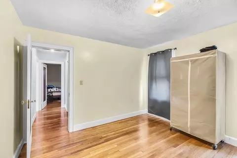 Bedroom - 44 Cherrelyn St, Springfield, MA 01104 photo 3 of 5