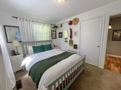 Bedroom - 32 Powell St, Northampton, MA 01062 photo 1 of 4