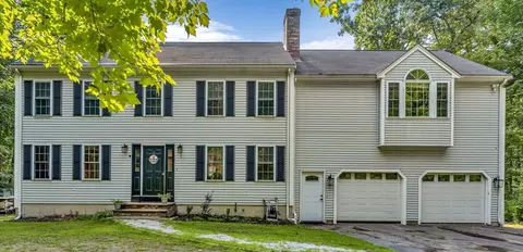 5 Kayla Ln, Pepperell, MA 01463