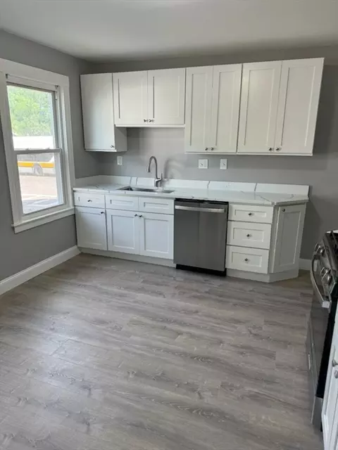 68 Norfolk St #1, Dorchester Center, MA 02124