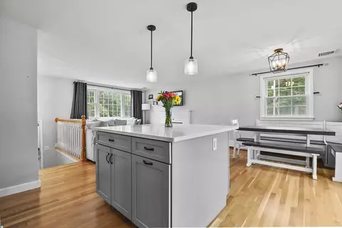 10 Cape Cod Ln, Hanover, MA 02339 photo 13