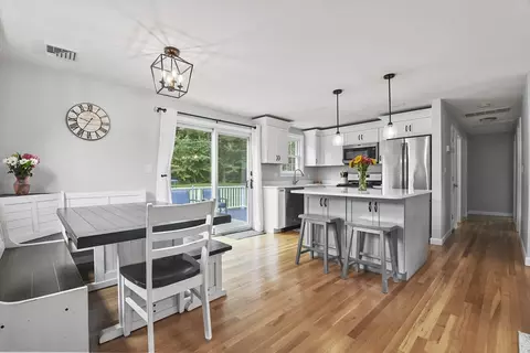 10 Cape Cod Ln, Hanover, MA 02339 photo 8