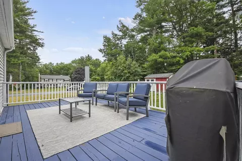 10 Cape Cod Ln, Hanover, MA 02339 photo 3