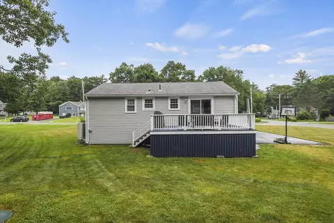 10 Cape Cod Ln, Hanover, MA 02339 photo 2