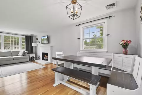 10 Cape Cod Ln, Hanover, MA 02339 photo 11