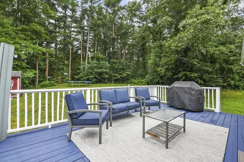 10 Cape Cod Ln, Hanover, MA 02339 photo 4