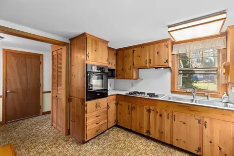 Kitchen - 3 Rayfield Rd, Marshfield, MA 02050 photo 1 of 2